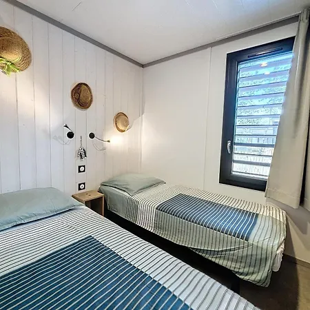De Standing Pour 4 Pers., Piscine Couverte Et Chauffee, A Deux Pas De La Plage, Wi-fi Gratuit - Fr-1-361-515 Chalet Jullouville-les-Pins