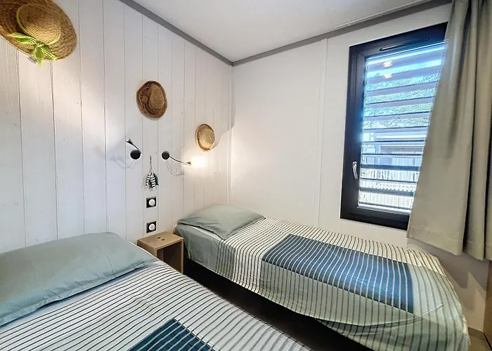 Chalet De Standing Pour 4 Pers., Piscine Couverte Et Chauffée, à Deux Pas De La Plage, Wi-fi Gratuit - Fr-1-361-515 *